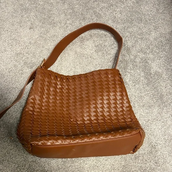 a new day Brown Woven Shoulder Bag - Picture 2 of 6
